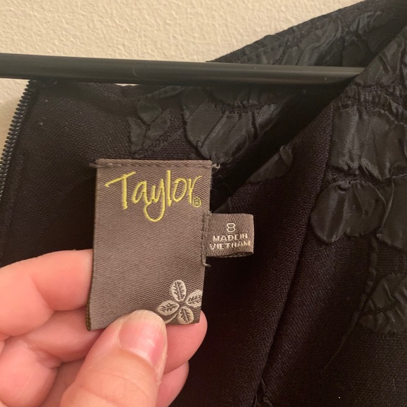 Taylor - Black Floral V Neck Line Dress - Picture 7 of 7